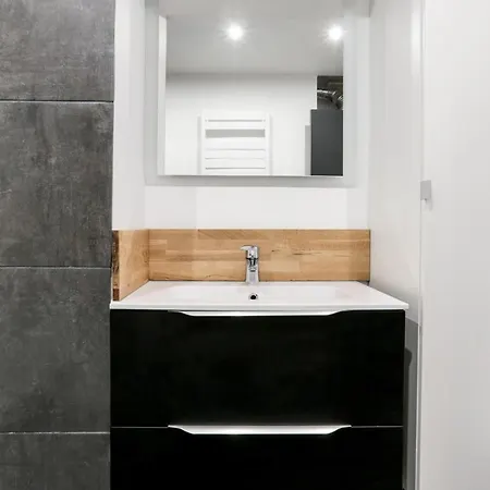 Croise Laroche 40m2 *